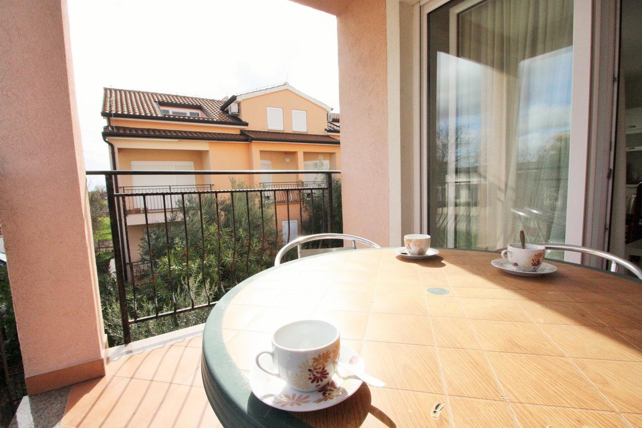 פורץ Apartment Bilic With Balcony מראה חיצוני תמונה